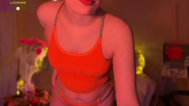 Snapshot of TheMargieDorene chatting on October 2025 09:44:02 PM TheMargieDorene online show from October 2025 09:44:02 PM