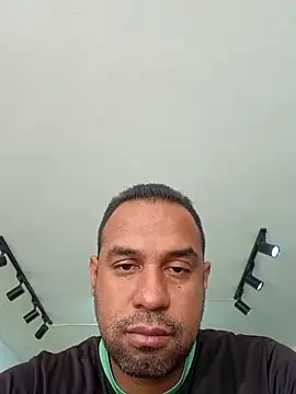 elnegro707070 online show from February 2026 01:26:01 PM