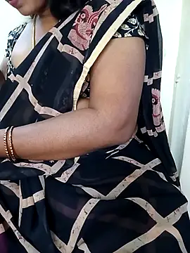 Snapshot of tamiltady chatting on September 2025 06:02:02 AM tamiltady online show from September 2025 06:02:02 AM