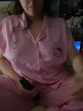 Snapshot of w3tkittty chatting on November 2025 03:13:02 PM w3tkittty online show from November 2025 03:13:02 PM