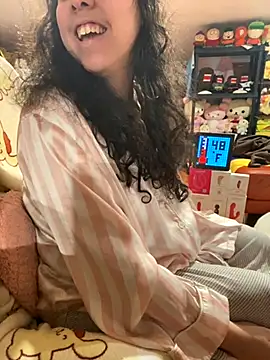 Snapshot of w3tkittty chatting on November 2025 10:26:02 PM w3tkittty online show from November 2025 10:26:02 PM