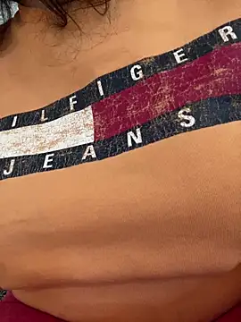 w3tkittty online show from February 2026 06:36:02 PM