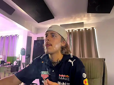 Snapshot of bigrosa21cm chatting on December 2025 07:43:02 PM bigrosa21cm online show from December 2025 07:43:02 PM