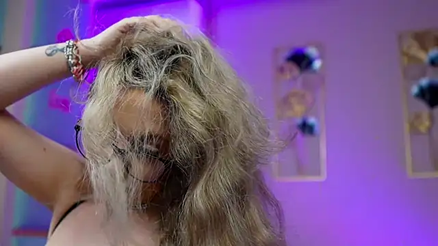 SabrinaJade online show from March 2026 06:41:02 AM