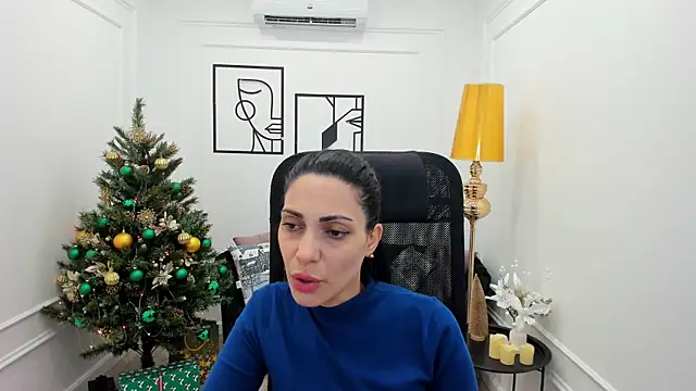 Snapshot of AllaYerty chatting on December 2025 11:26:02 AM AllaYerty online show from December 2025 11:26:02 AM