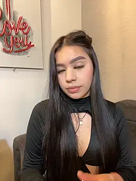 Snapshot of Cristina_pinkk chatting on November 2025 03:29:01 AM Cristina pinkk online show from November 2025 03:29:01 AM