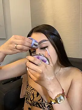 Snapshot of Cristina_pinkk chatting on November 2025 03:17:01 AM Cristina pinkk online show from November 2025 03:17:01 AM