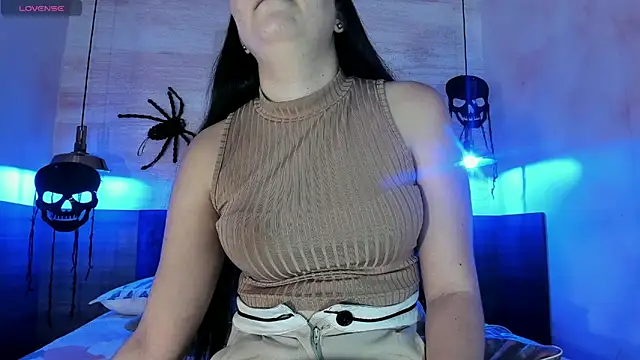 Snapshot of AlissaJoness chatting on October 2025 11:31:01 AM AlissaJoness online show from October 2025 11:31:01 AM