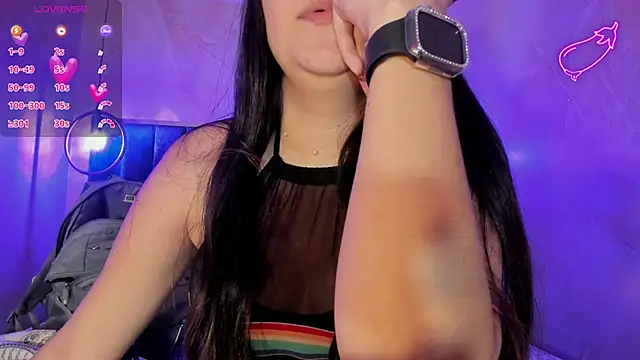 Snapshot of AlissaJoness chatting on November 2025 11:32:01 AM AlissaJoness online show from November 2025 11:32:01 AM