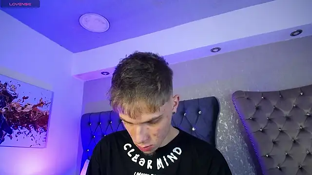 Robbin Blaze online show from March 2026 05:02:02 AM