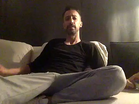 who am i x404 online show from January 2026 07:06:02 PM