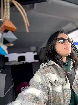 MeekyRich online show from April 2026 02:44:01 AM