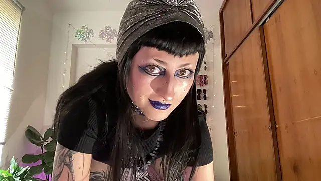 ELENA UMBRA online show from May 2026 07:41:02 PM