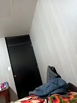 luuiss12 online show from December 2025 08:23:01 AM