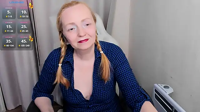 Karen Villis online show from November 2025 12:19:02 PM