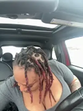 RoyalQueen2u online show from March 2026 05:42:02 PM