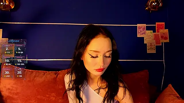 Snapshot of _holly_berry_ chatting on October 2025 01:38:01 AM holly berry online show from October 2025 01:38:01 AM