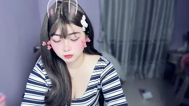 yuki3366 online show from December 2025 12:14:02 PM