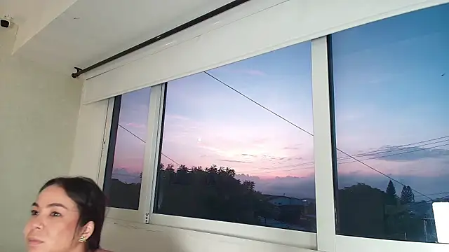 Snapshot of _Victoria_Collins chatting on November 2025 10:56:02 AM Victoria Collins online show from November 2025 10:56:02 AM