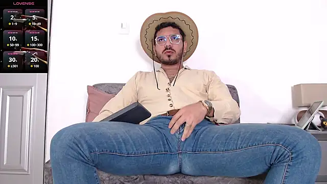 samuelcoopeer online show from December 2025 04:03:02 PM