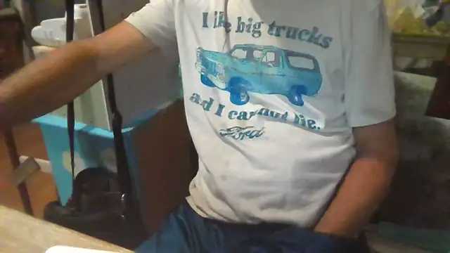 Lovyourpuss online show from March 2026 06:33:01 PM