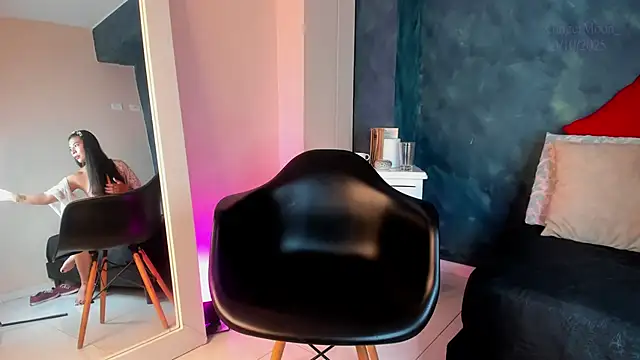 Snapshot of GingerMoon_ chatting on October 2025 02:06:02 PM GingerMoon online show from October 2025 02:06:02 PM