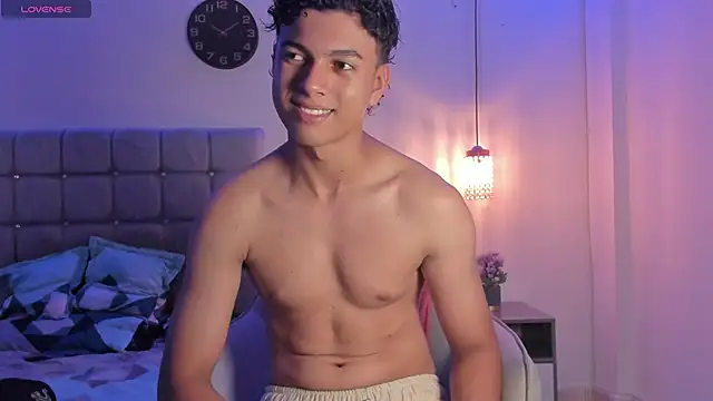 Santy Stump online show from September 2025 09:15:01 PM