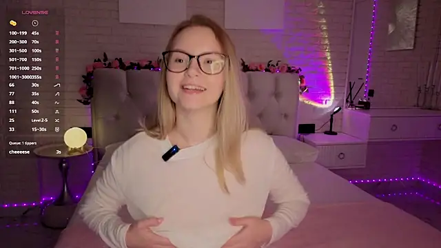 FlowersLover online show from October 2025 07:47:02 PM