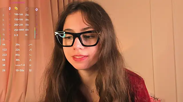 Snapshot of JulianaChapel chatting on September 2025 08:36:02 AM JulianaChapel online show from September 2025 08:36:02 AM