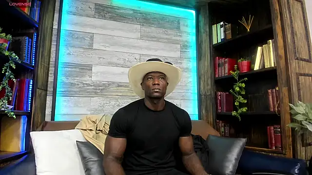 MarcusBlack  online show from May 2026 01:10:02 PM