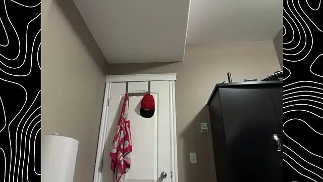 Snapshot of lustylyndon chatting on November 2025 04:40:02 PM lustylyndon online show from November 2025 04:40:02 PM