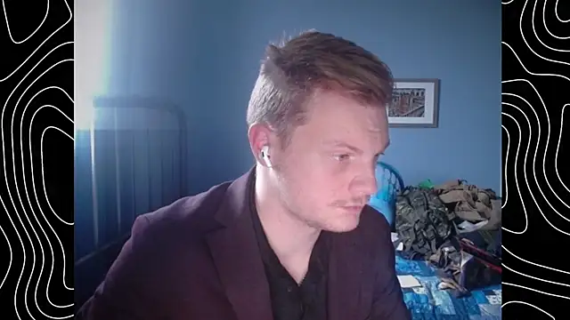 Snapshot of lustylyndon chatting on December 2025 05:18:02 PM lustylyndon online show from December 2025 05:18:02 PM