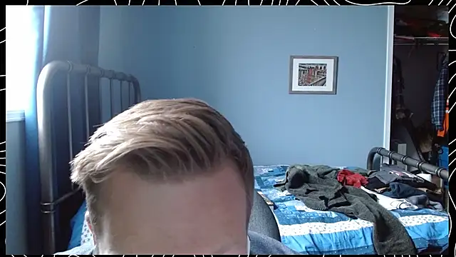 Snapshot of lustylyndon chatting on December 2025 07:53:02 PM lustylyndon online show from December 2025 07:53:02 PM