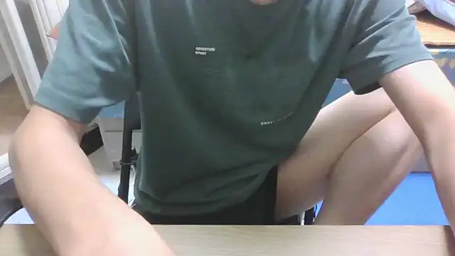 Snapshot of yzy_22_fun chatting on May 2026 03:08:02 PM yzy 22 fun online show from May 2026 03:08:02 PM