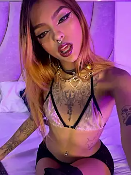 Snapshot of AnnahiBaker chatting on January 2026 10:58:02 PM AnnahiBaker online show from January 2026 10:58:02 PM