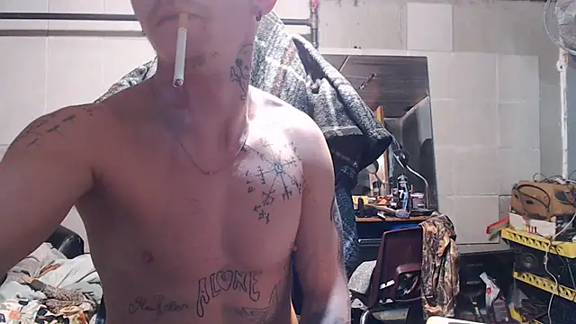 Snapshot of mastertrap chatting on December 2025 07:38:01 AM mastertrap online show from December 2025 07:38:01 AM