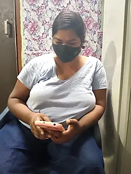 Liyaa 24 online show from March 2026 03:59:02 PM