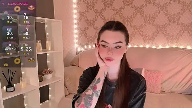 HolyMiax online show from April 2026 03:32:01 AM