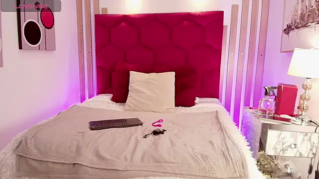 EmmaJhomson online show from March 2026 12:55:01 PM