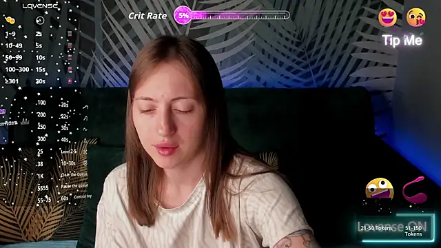 Snapshot of ChristyCrayme chatting on April 2026 09:41:02 PM ChristyCrayme online show from April 2026 09:41:02 PM