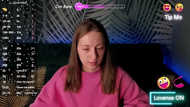 Snapshot of ChristyCrayme chatting on May 2026 10:04:02 PM ChristyCrayme online show from May 2026 10:04:02 PM