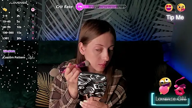 Snapshot of ChristyCrayme chatting on May 2026 10:08:02 PM ChristyCrayme online show from May 2026 10:08:02 PM