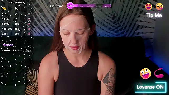 Snapshot of ChristyCrayme chatting on July 2026 10:03:01 PM ChristyCrayme online show from July 2026 10:03:01 PM