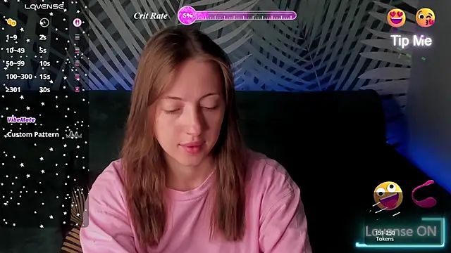 Snapshot of ChristyCrayme chatting on July 2026 10:04:01 PM ChristyCrayme online show from July 2026 10:04:01 PM