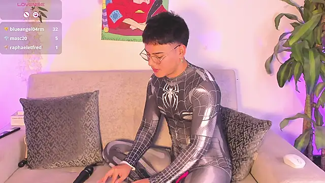 Young Ben online show from November 2025 09:09:02 PM