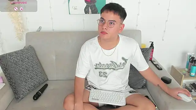 Young Ben online show from July 2026 08:55:02 PM