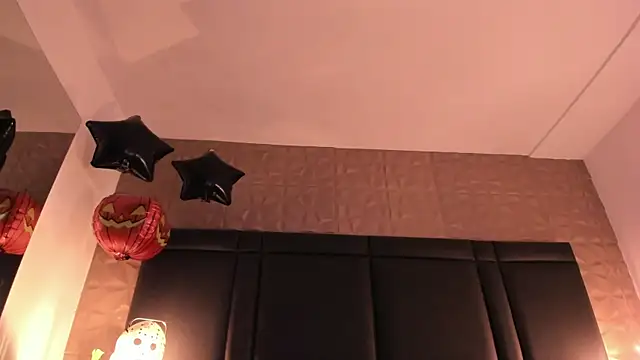 Snapshot of AxelThompson_ chatting on October 2025 10:56:02 AM AxelThompson online show from October 2025 10:56:02 AM