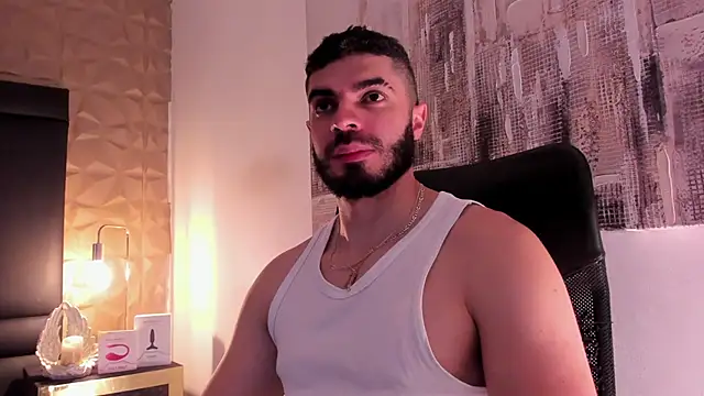 Snapshot of AxelThompson_ chatting on October 2025 01:06:02 PM AxelThompson online show from October 2025 01:06:02 PM