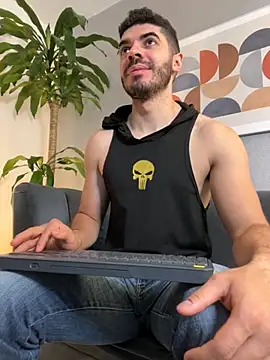 Snapshot of AxelThompson_ chatting on November 2025 11:33:02 AM AxelThompson online show from November 2025 11:33:02 AM