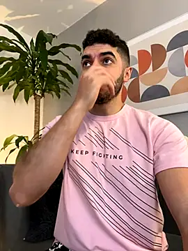 Snapshot of AxelThompson_ chatting on December 2025 12:21:02 PM AxelThompson online show from December 2025 12:21:02 PM